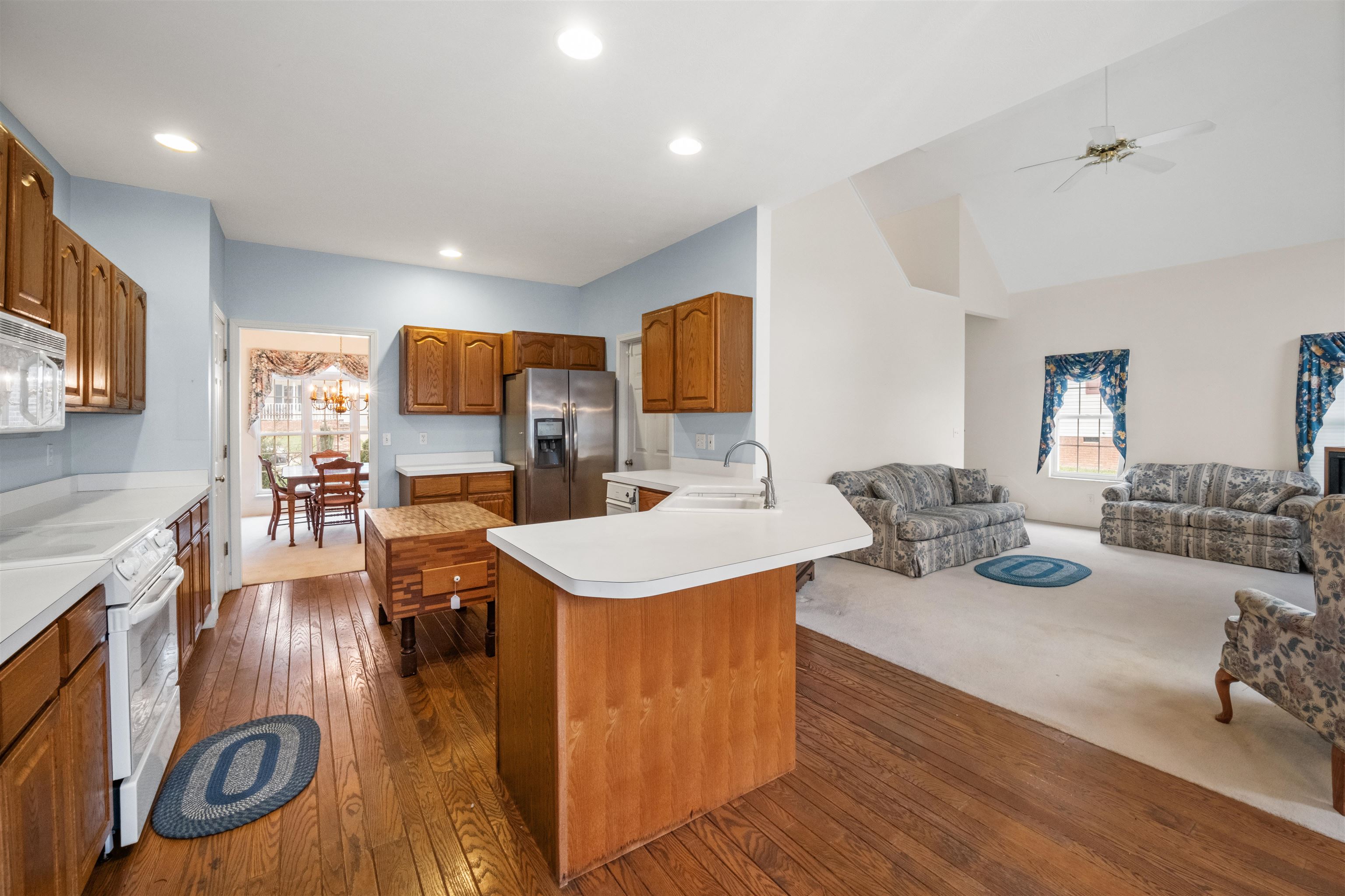 9 MEADOW RIDGE Road