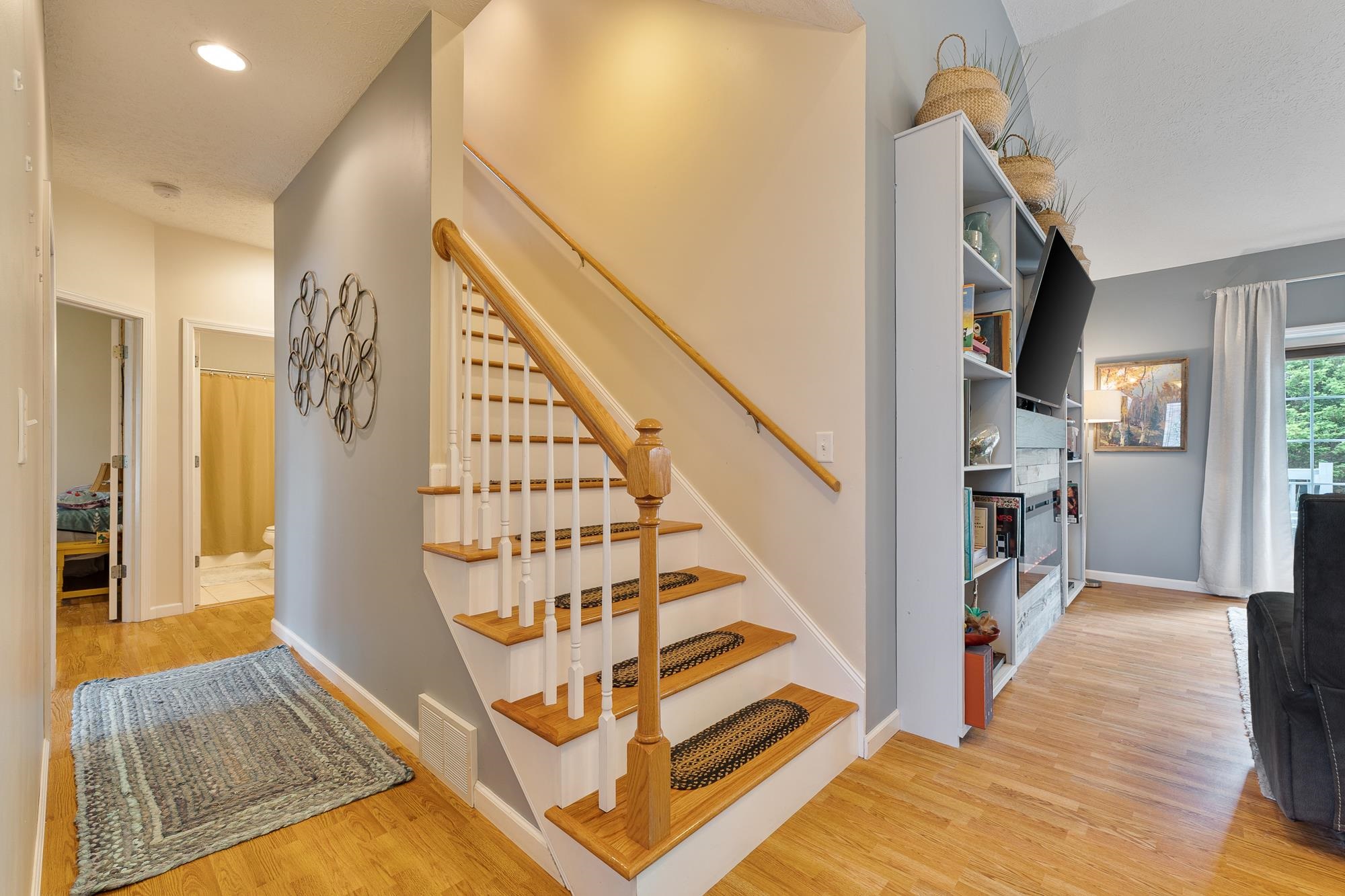 27 Cardinal Drive