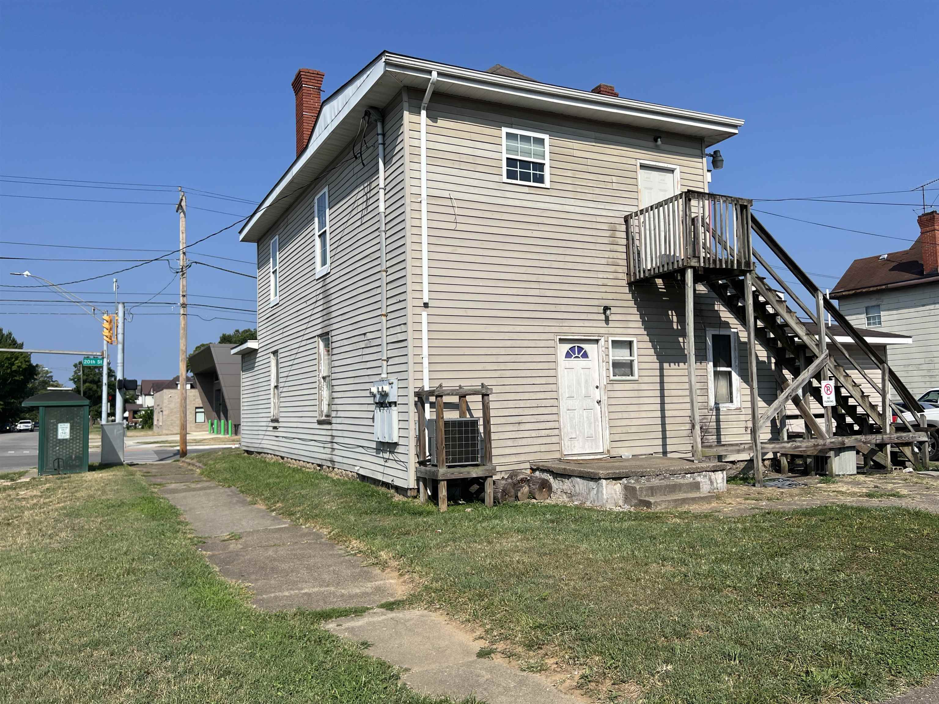 828-830R-834 20th Street