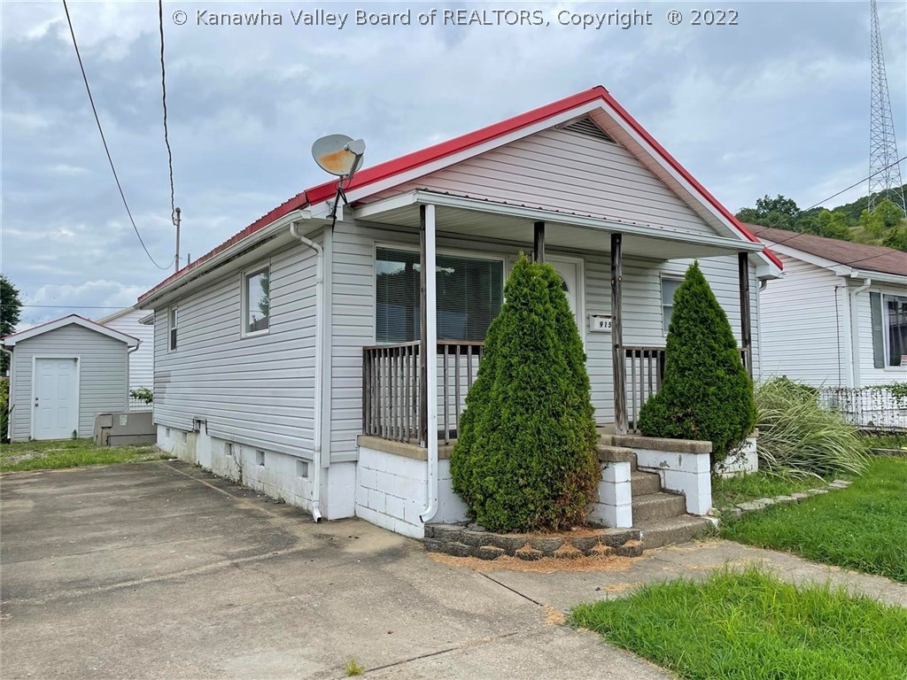 915 9th Street
