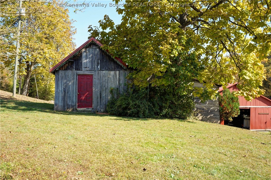 7095 Smith Creek Road