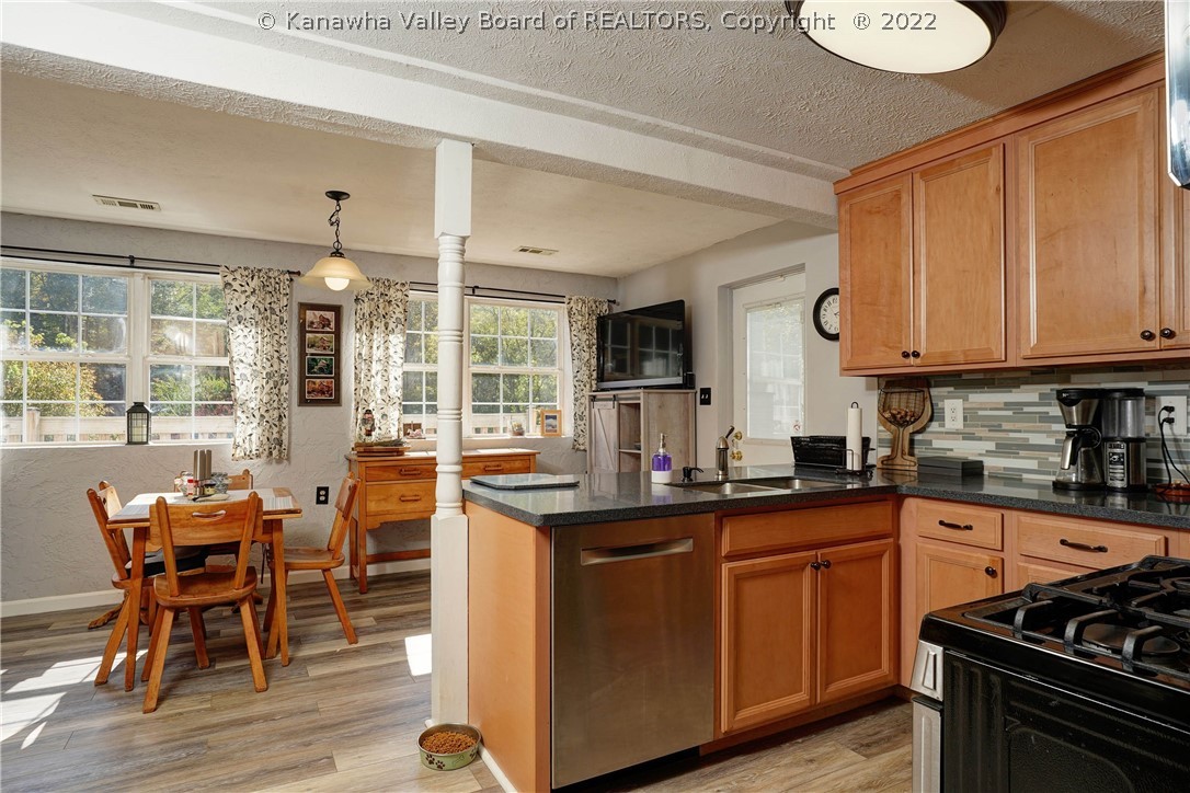 7095 Smith Creek Road
