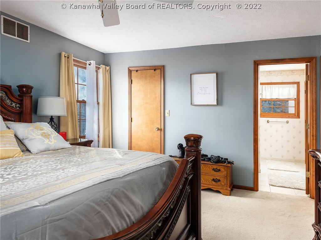 5338 Edgebrook Drive