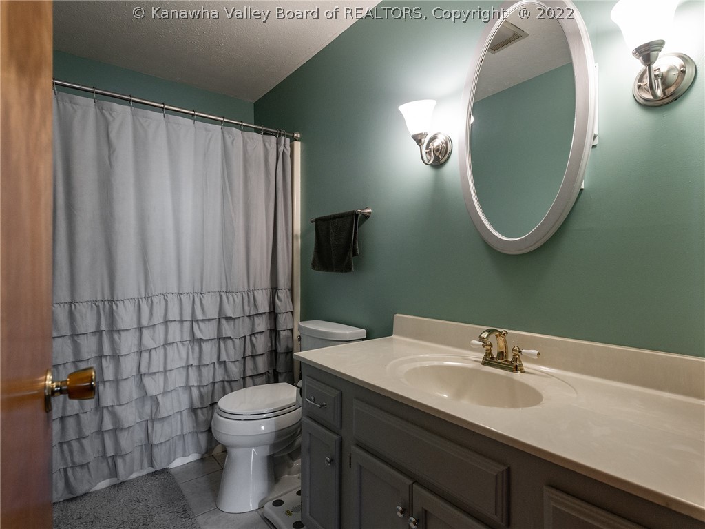 5338 Edgebrook Drive