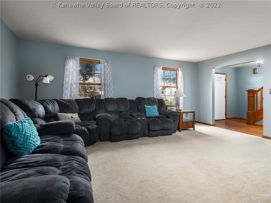5338 Edgebrook Drive