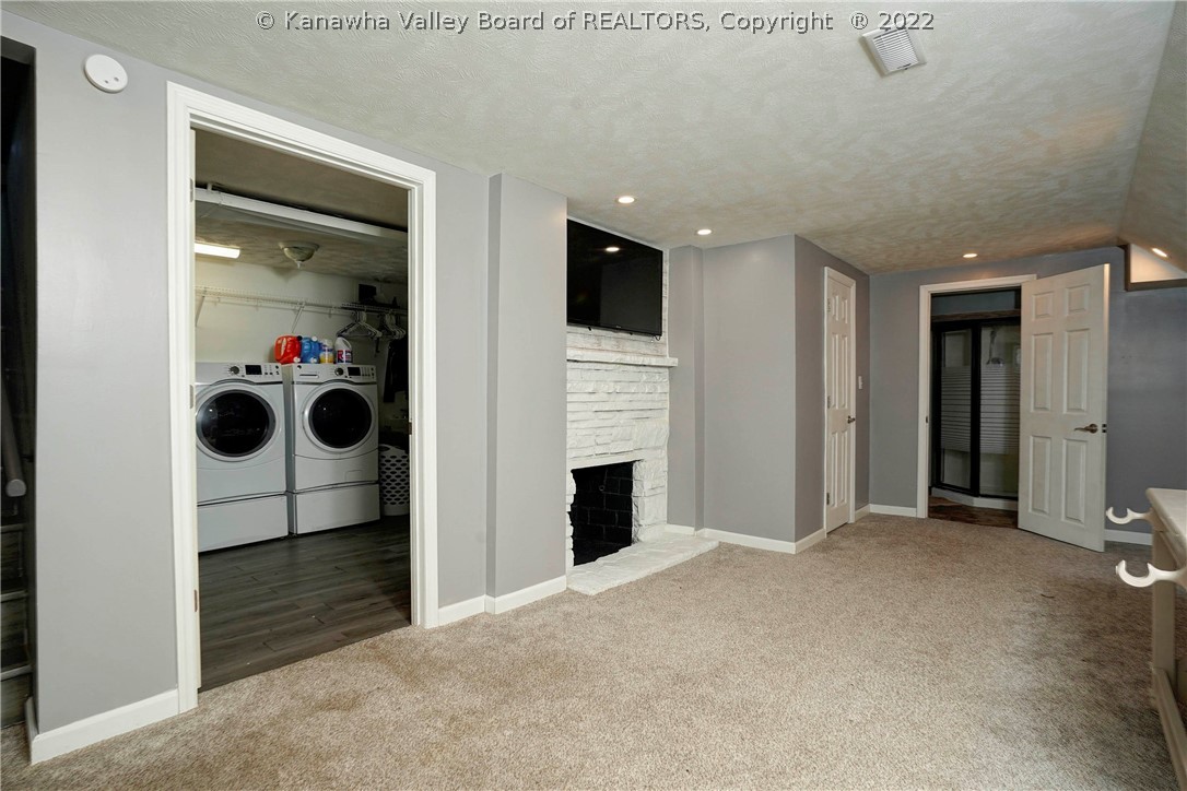 820 Greenbrier Street