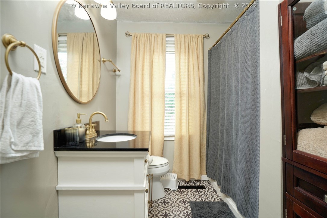 820 Greenbrier Street