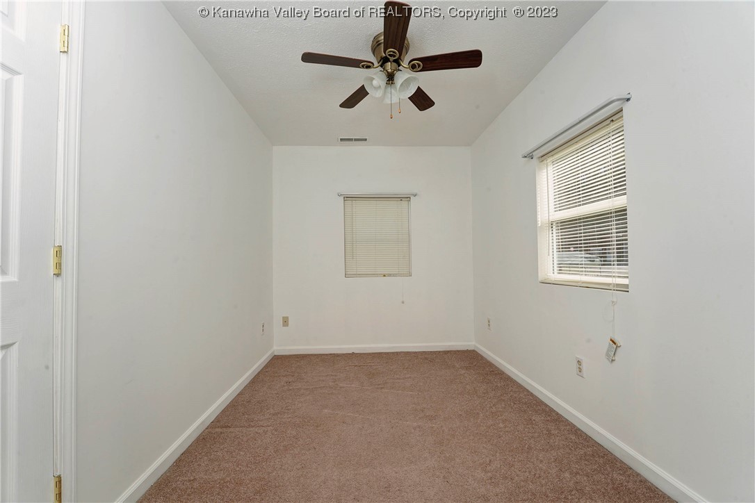 2005 B Roxalana Road