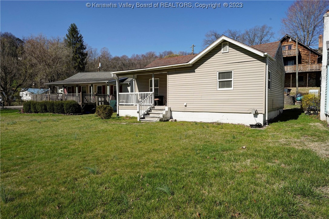 2005 B Roxalana Road