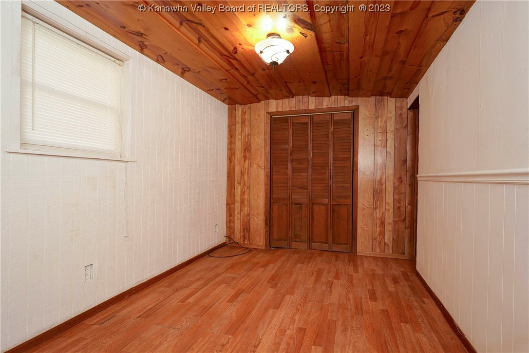 523 Campbells Creek
