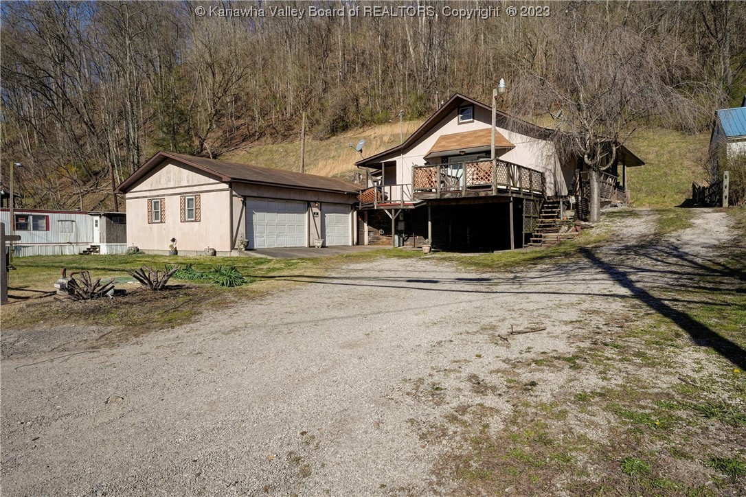 523 Campbells Creek