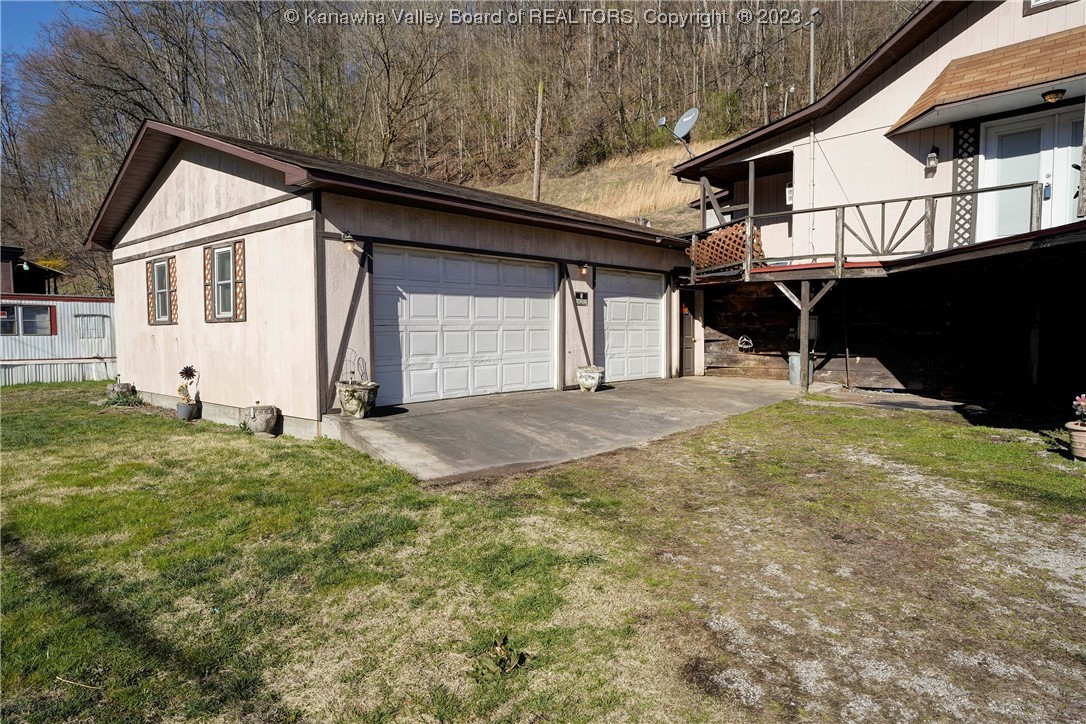 523 Campbells Creek