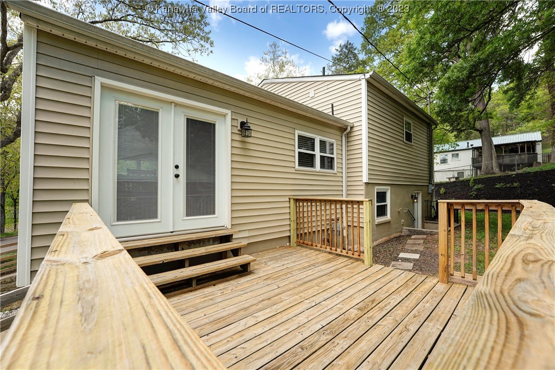 1218 Thomas Road