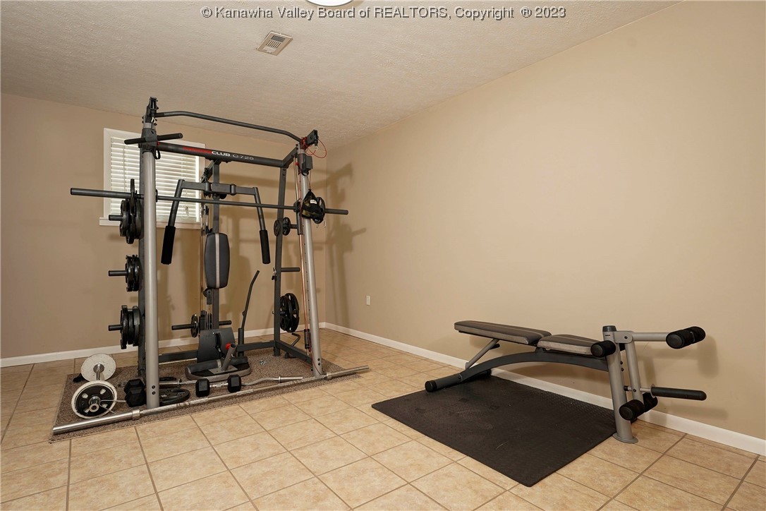 1218 Thomas Road