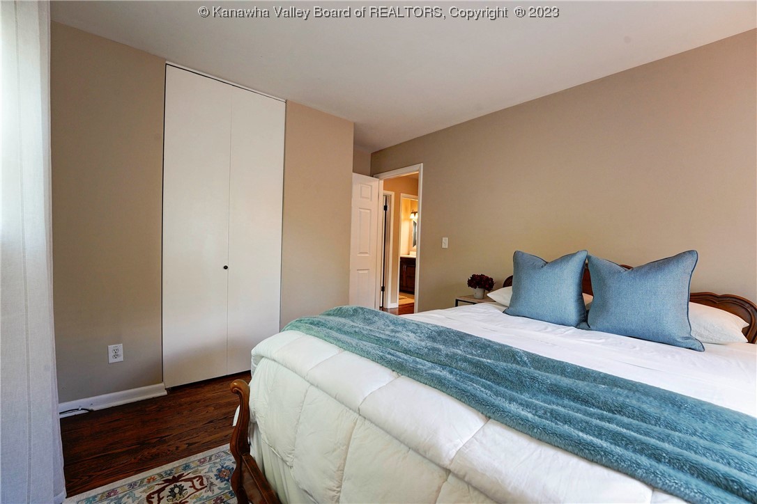 1218 Thomas Road