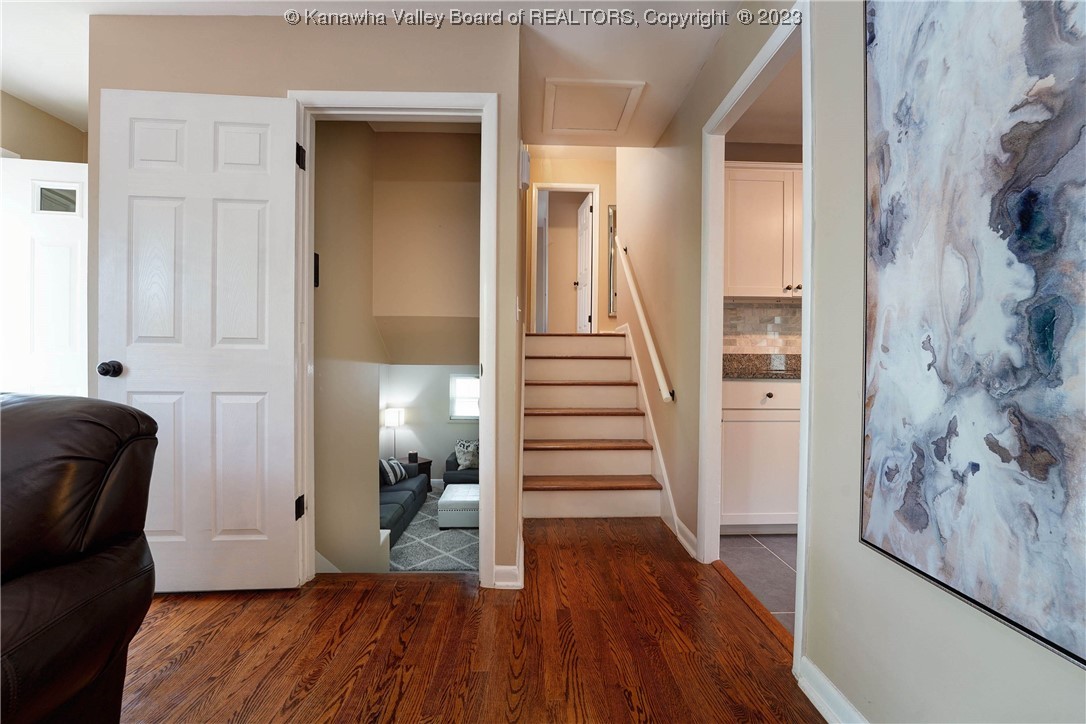 1218 Thomas Road