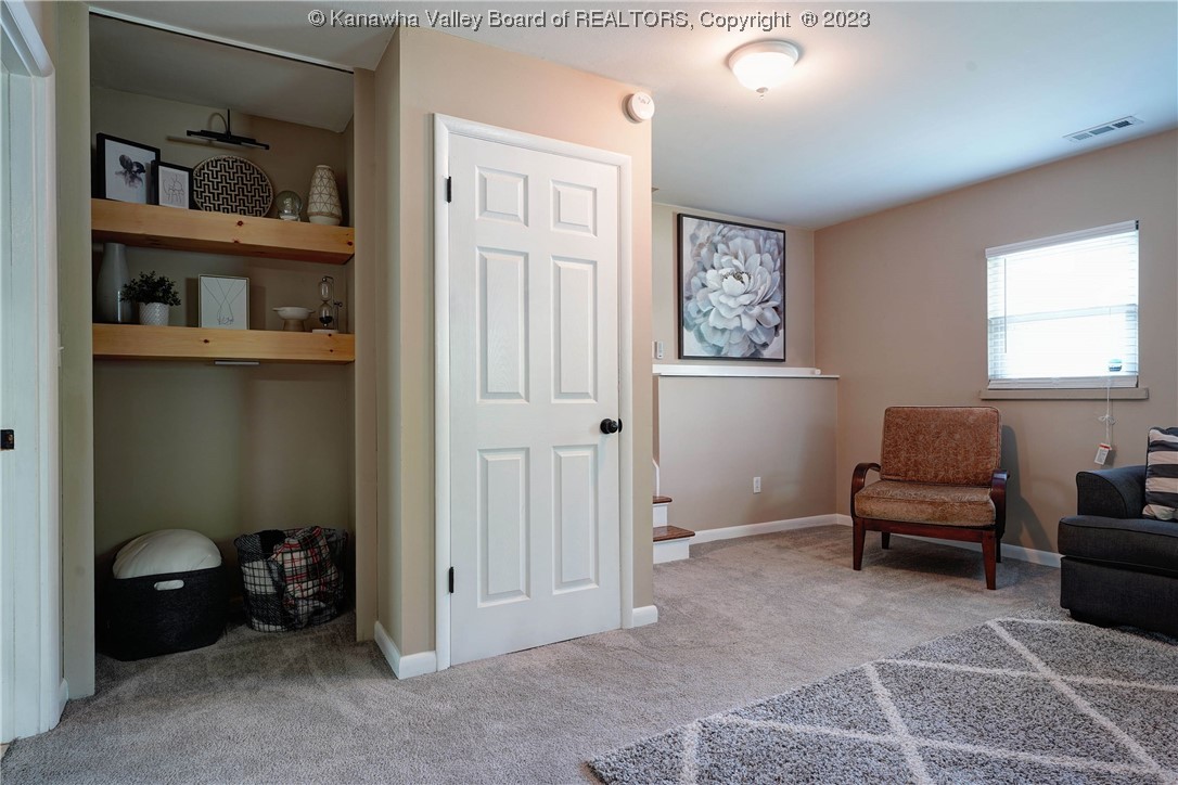 1218 Thomas Road