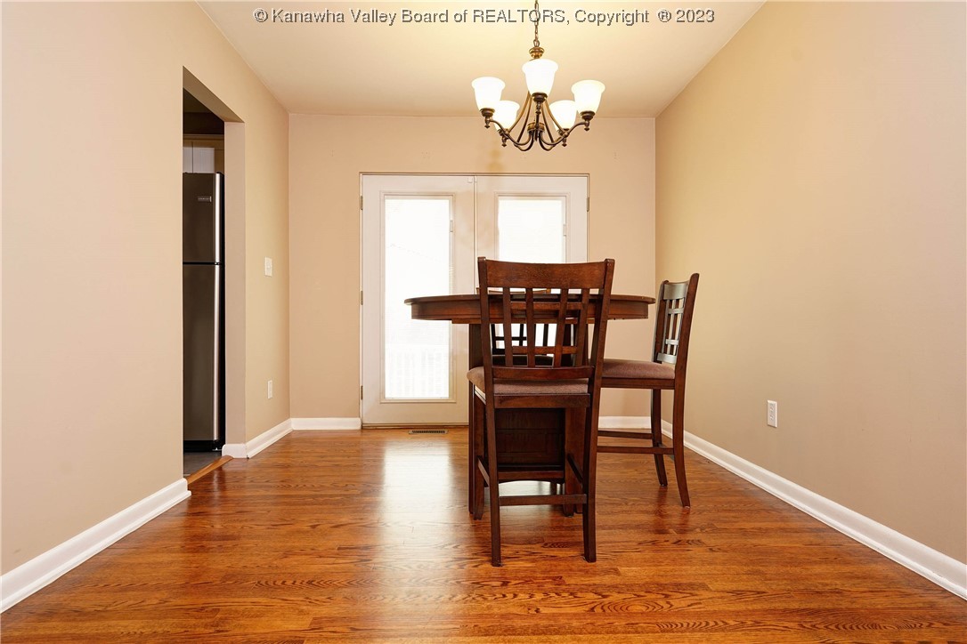 1218 Thomas Road