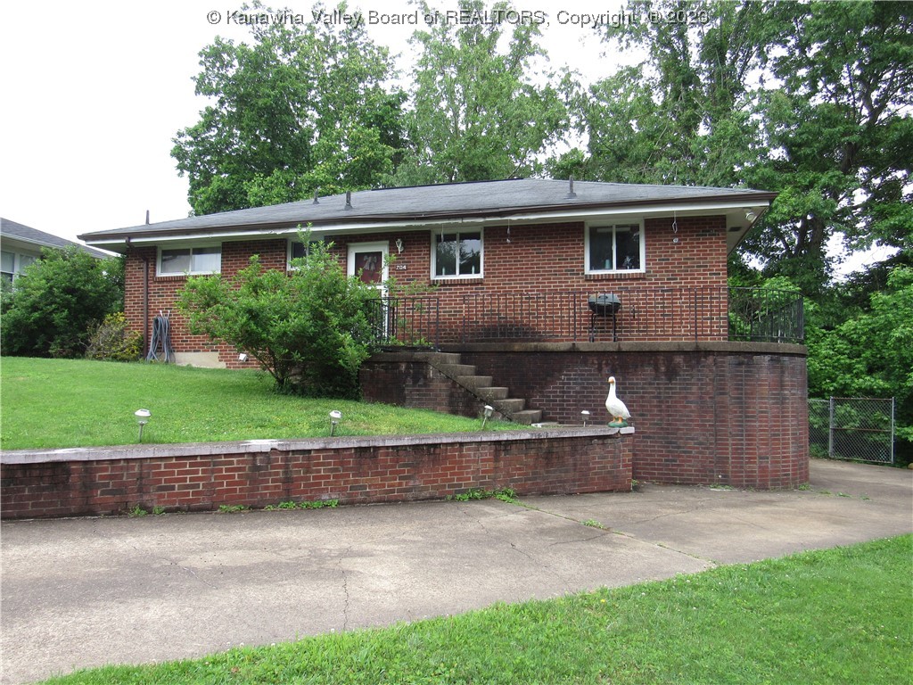 704 Bona Vista Place