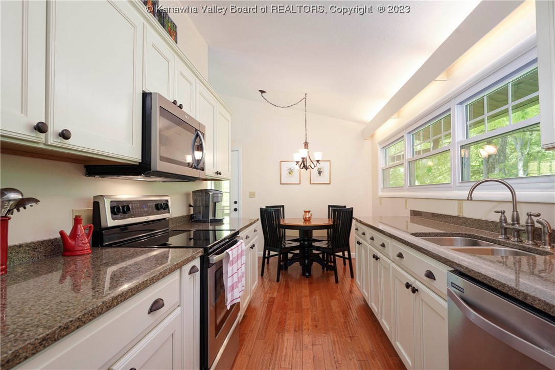 503 Woodcliff Drive