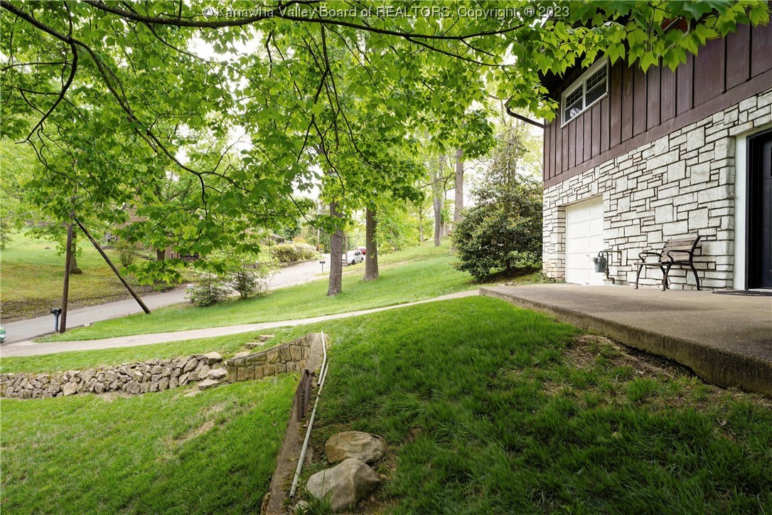 503 Woodcliff Drive