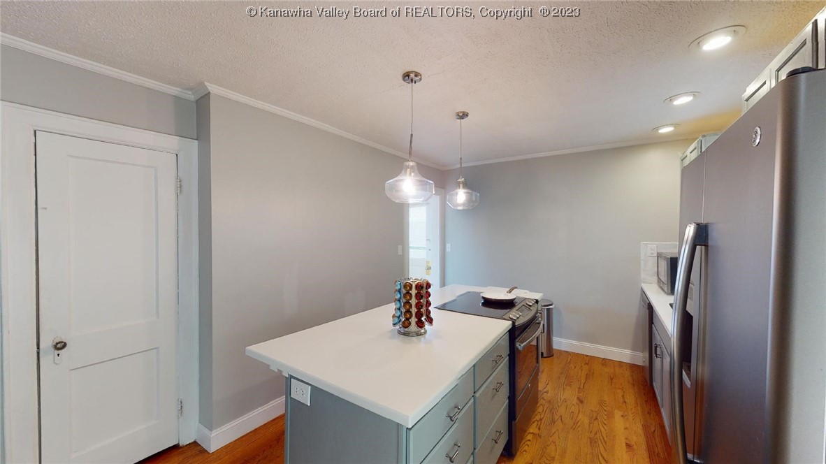 416 Forest Circle