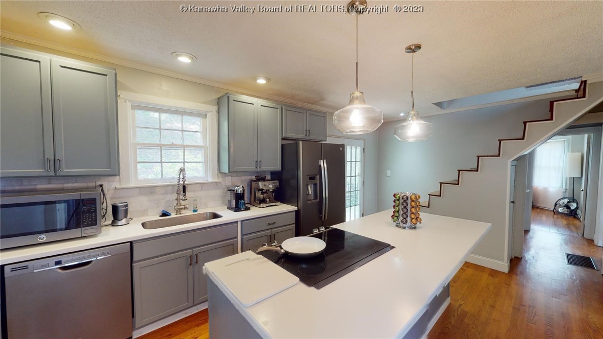 416 Forest Circle