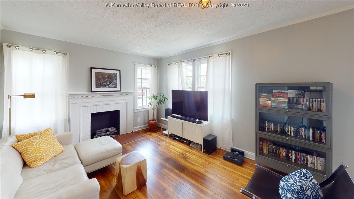 416 Forest Circle