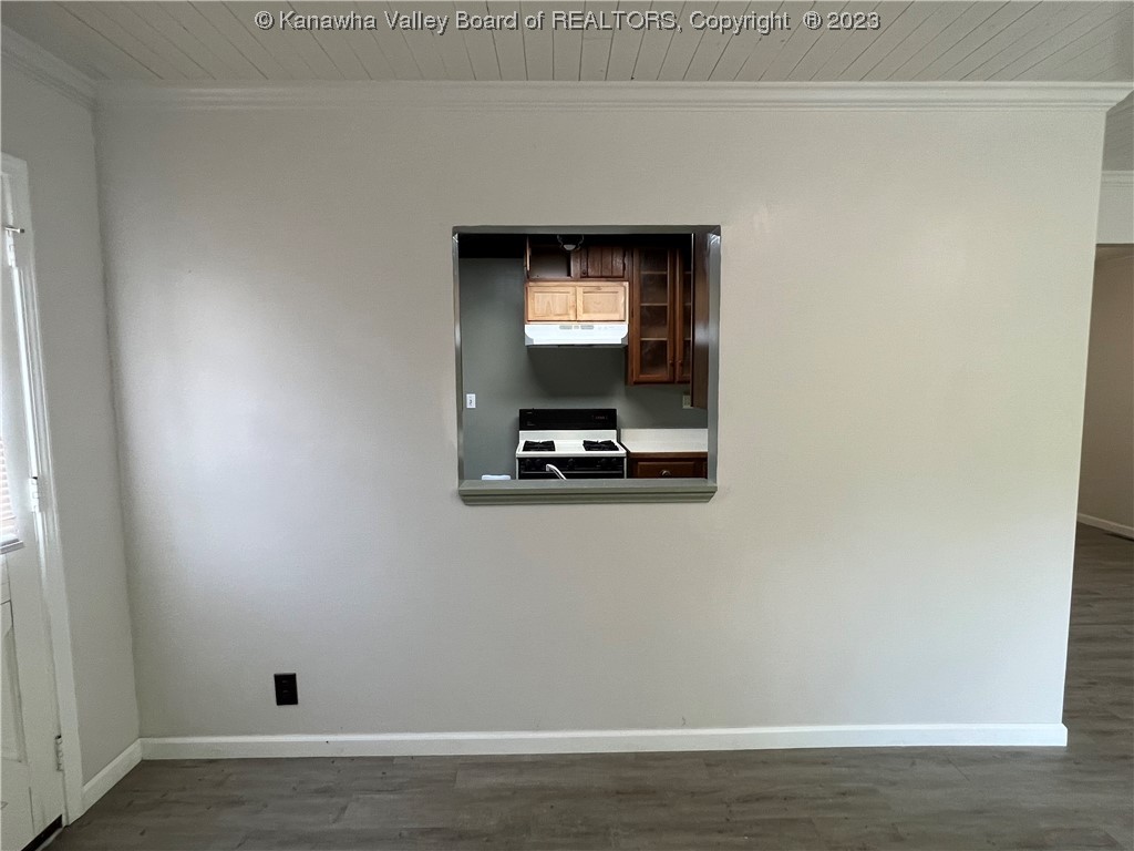 1027 Village Drive