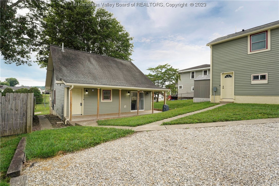 2562 Main Street