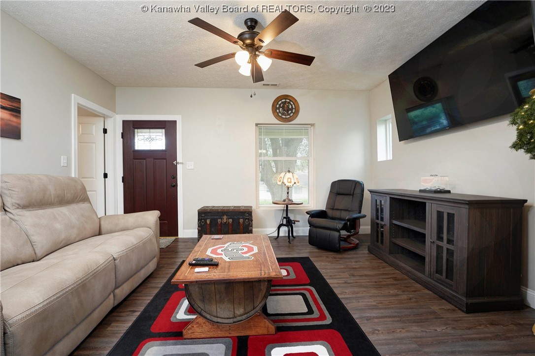 2562 Main Street