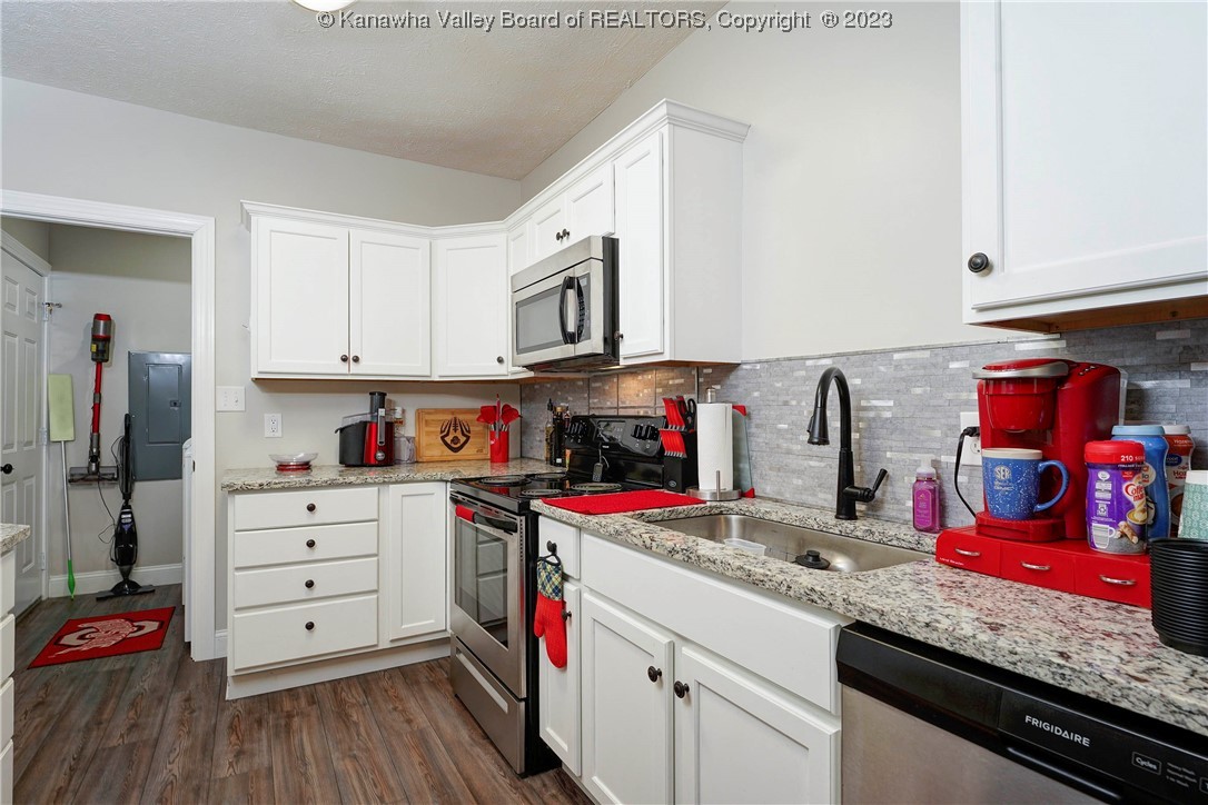 2562 Main Street