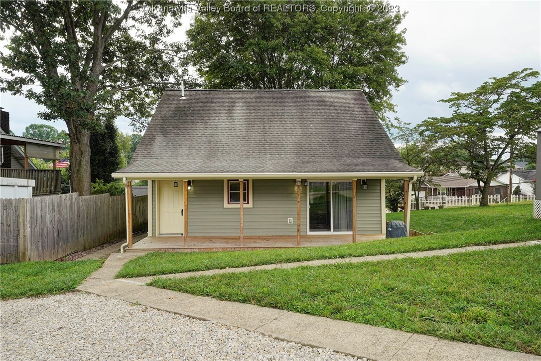 2562 Main Street