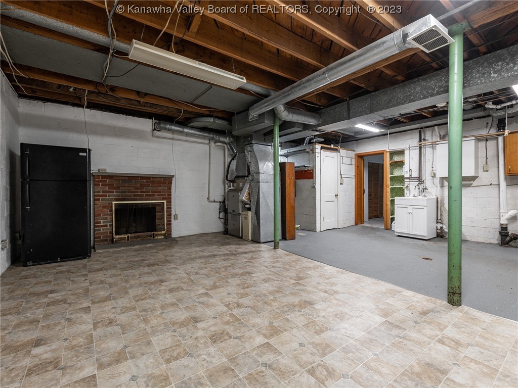 3013 Ridgeview Drive