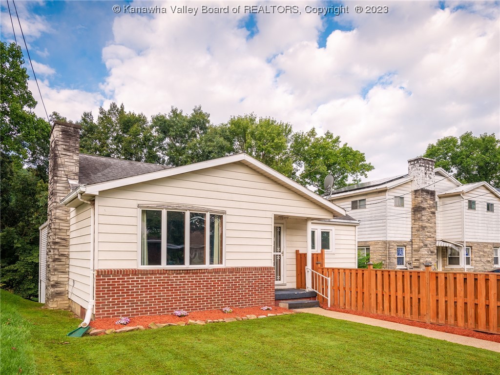 3013 Ridgeview Drive