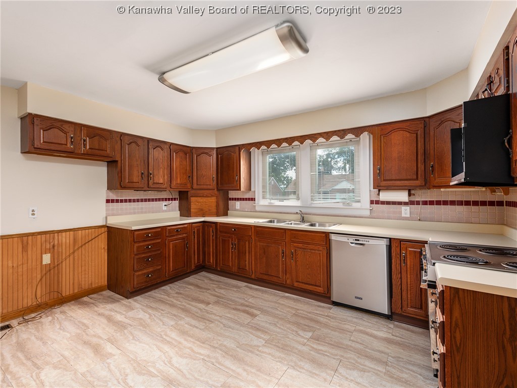 3013 Ridgeview Drive