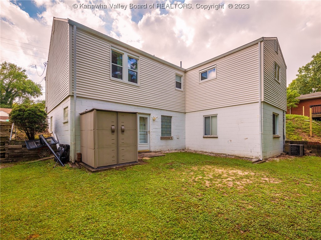 3013 Ridgeview Drive