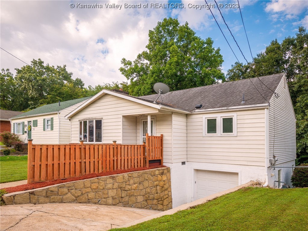 3013 Ridgeview Drive