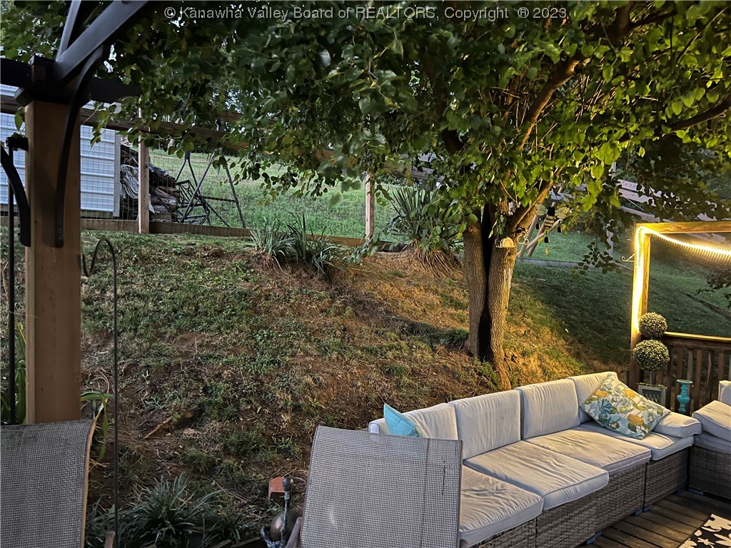 916 Amherst Drive