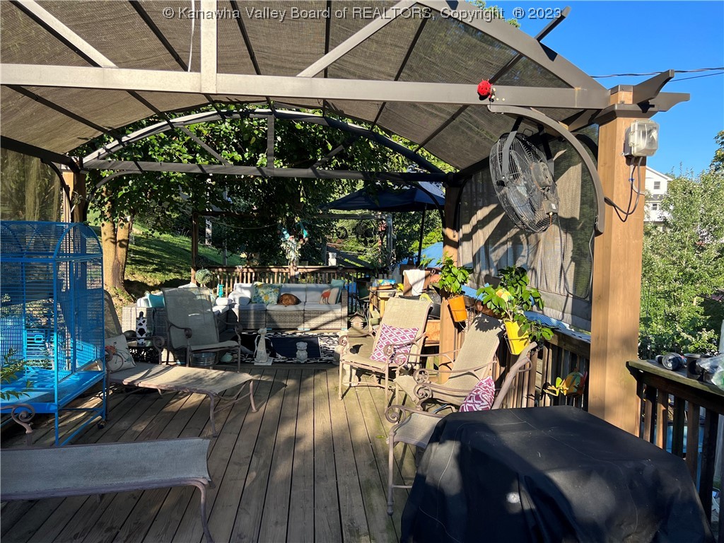 916 Amherst Drive