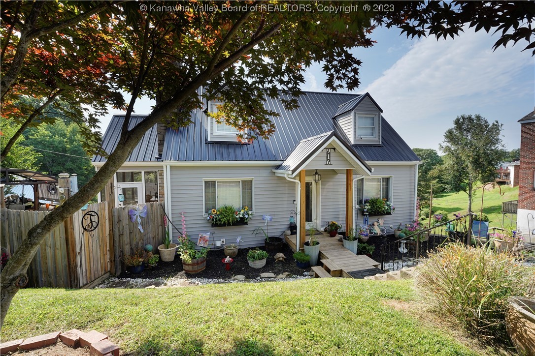 916 Amherst Drive