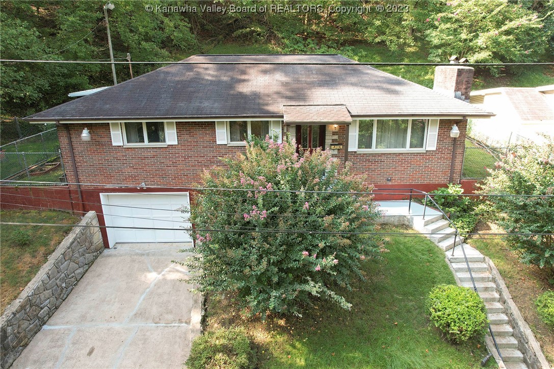 917 Woodhaven Drive