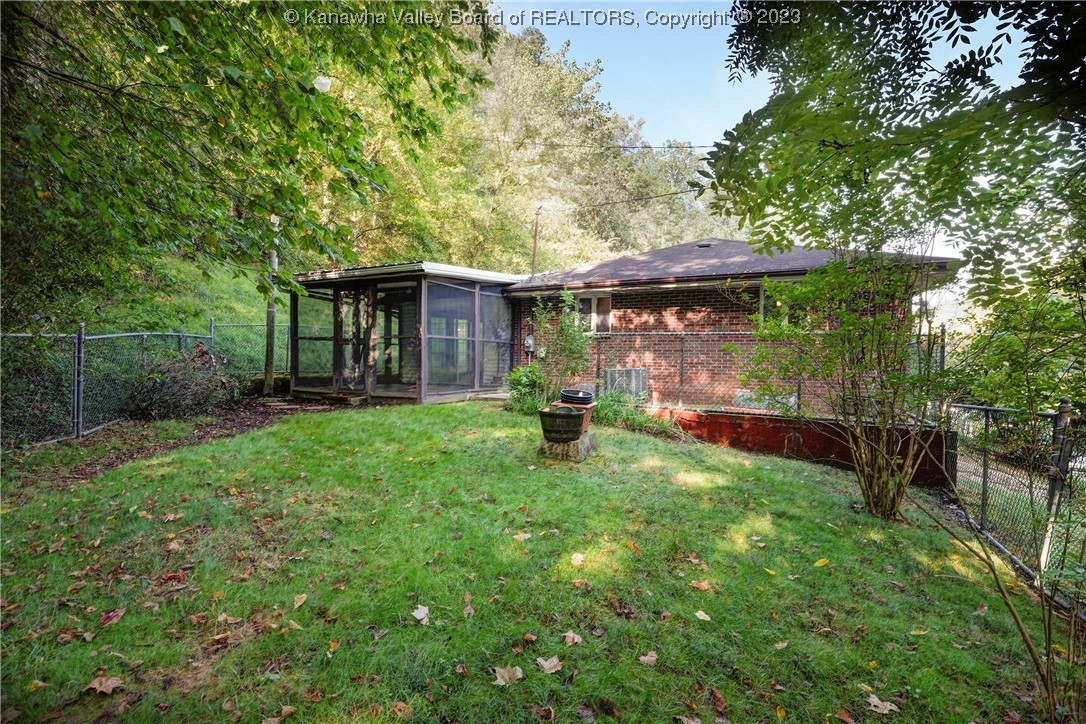 917 Woodhaven Drive