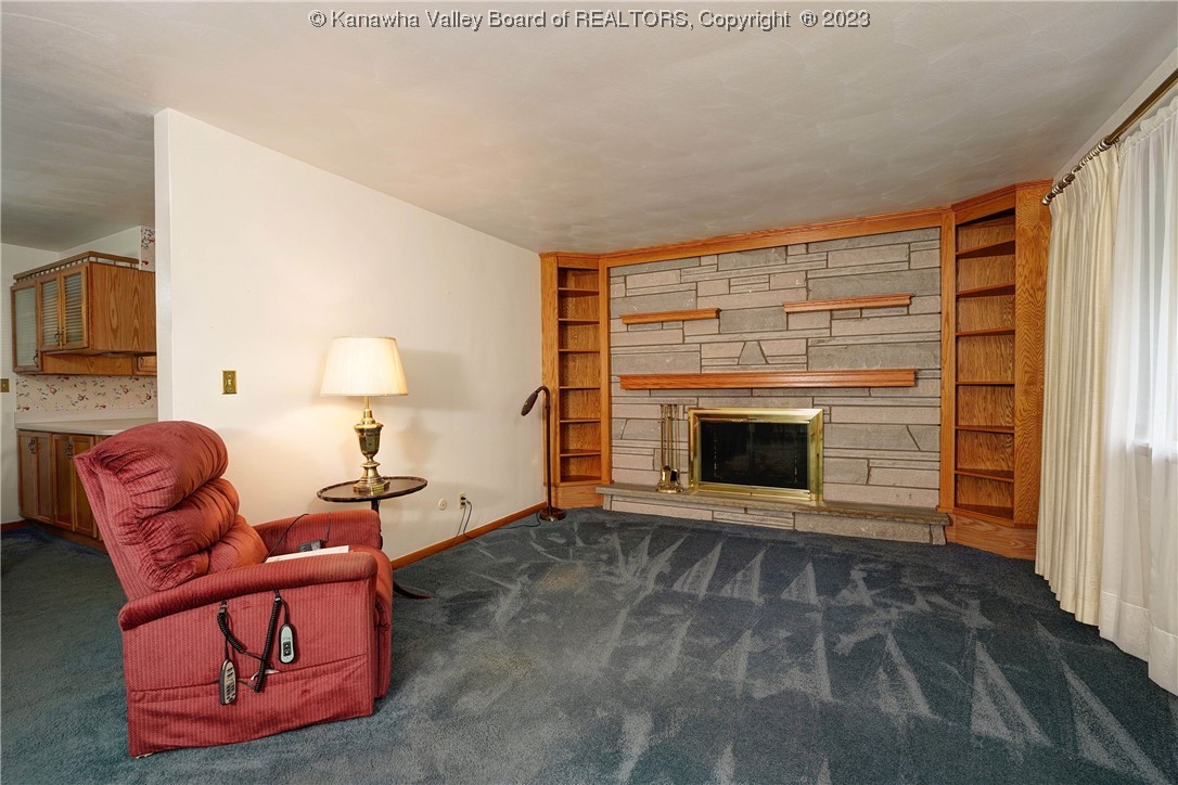 917 Woodhaven Drive