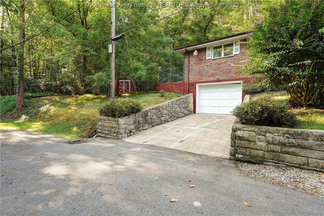917 Woodhaven Drive