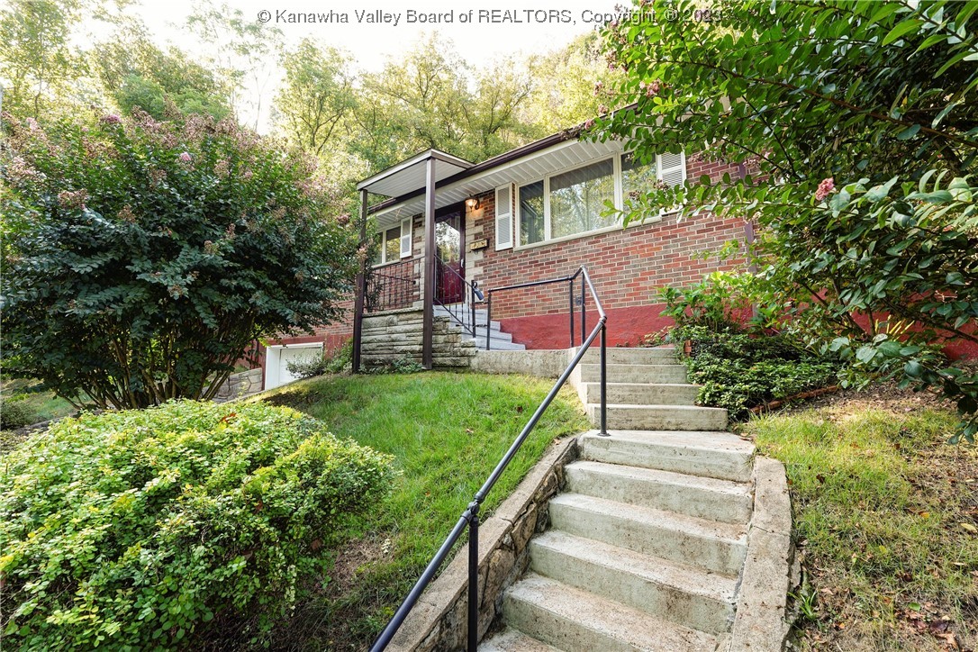 917 Woodhaven Drive