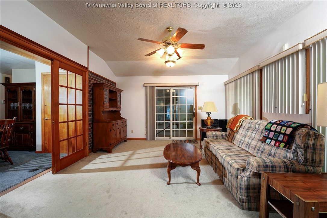 917 Woodhaven Drive