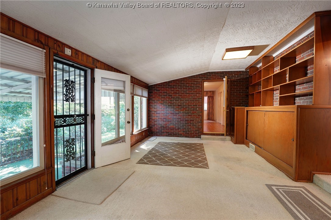 511 Dabney Drive