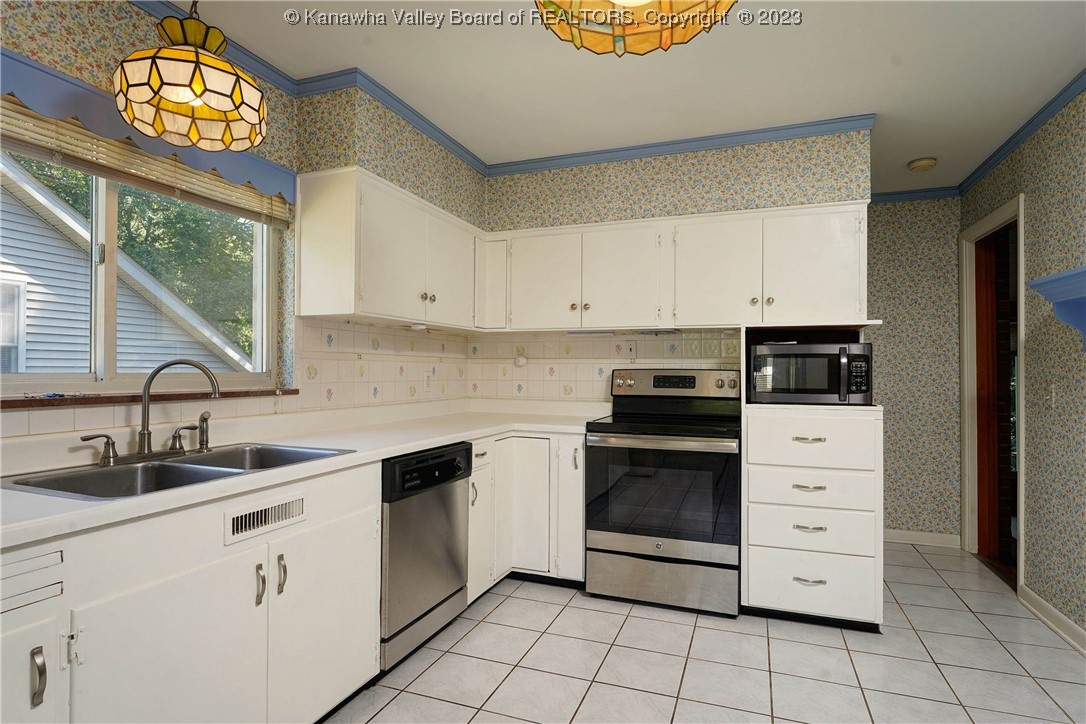 511 Dabney Drive