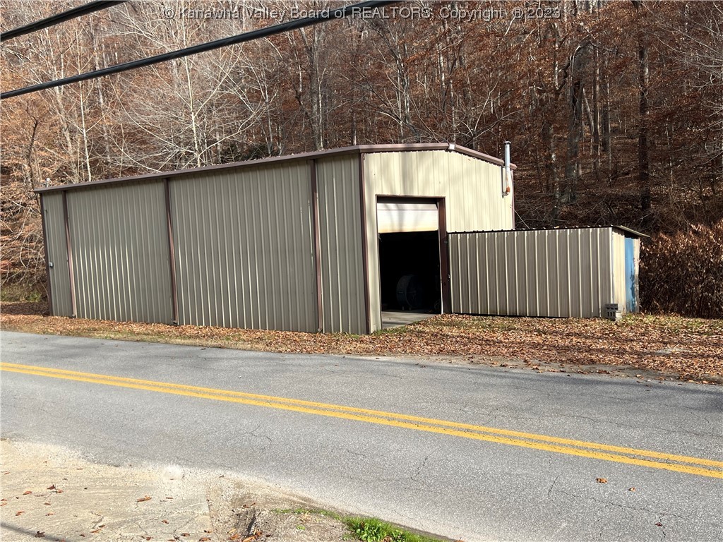 6901 Kanawha State Forest Drive